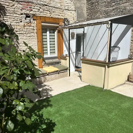 A L Ombre Du Cerisier Holiday home